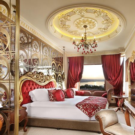 Daru Sultan Hotels Galata Istanbul Bagian luar foto A suite at the hotel