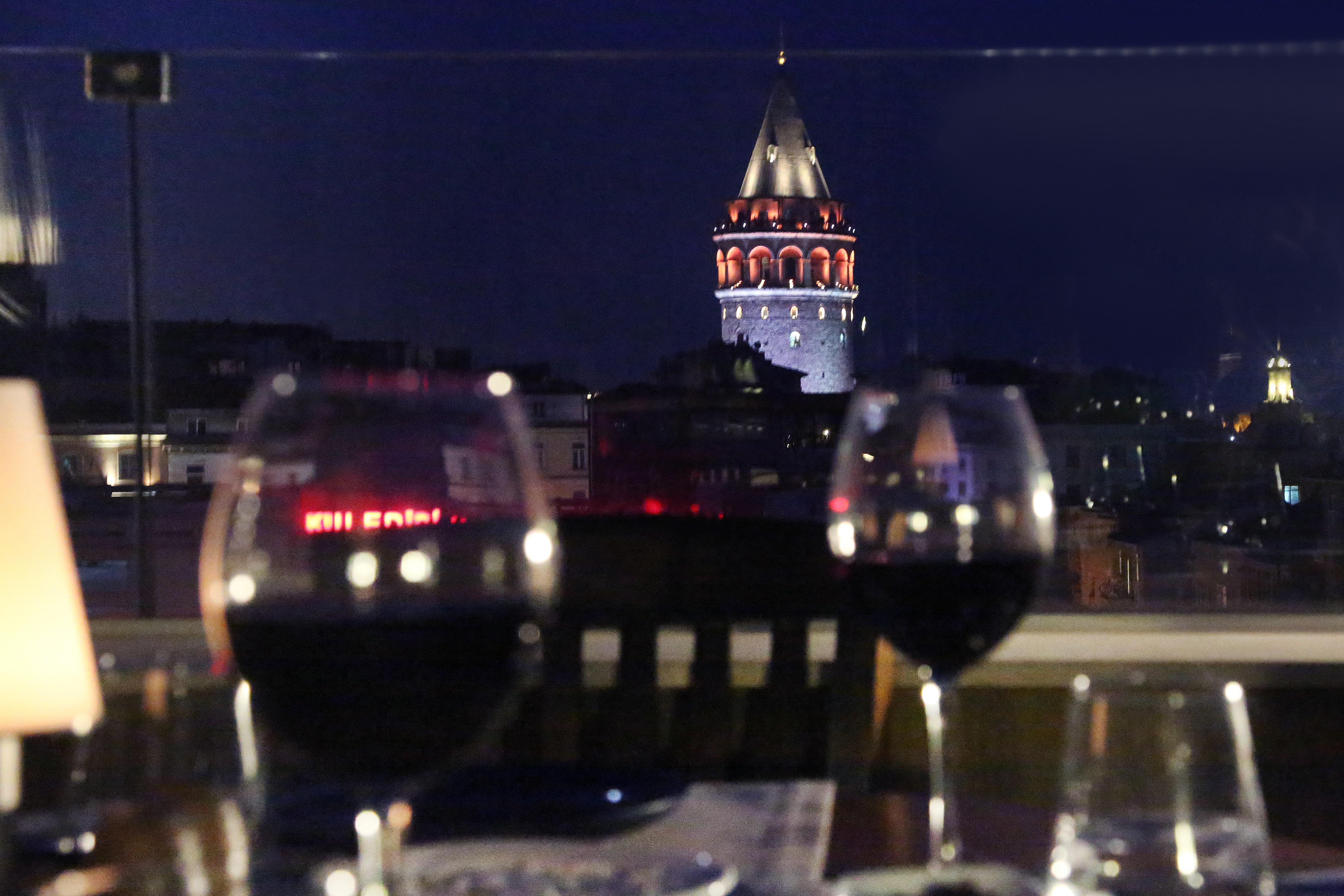 Daru Sultan Hotels Galata Istanbul Bagian luar foto Wine in Istanbul