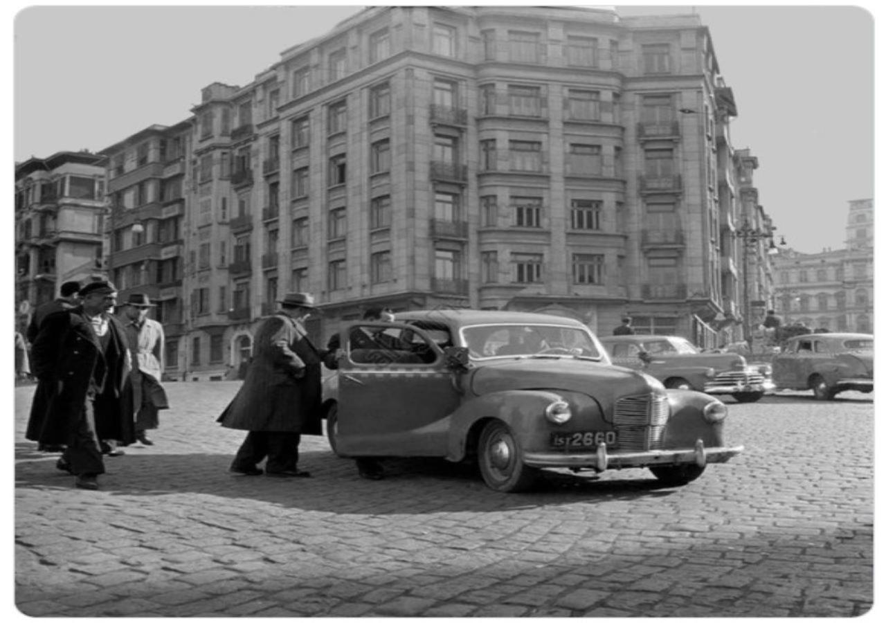 Daru Sultan Hotels Galata Istanbul Bagian luar foto The building in 1950